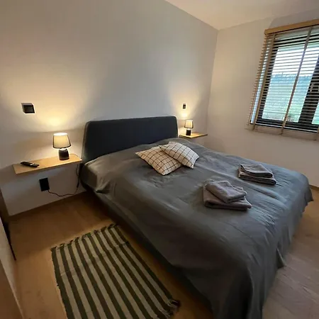 Apartament W Dolinie Sanu 2 Lesko Exterior foto