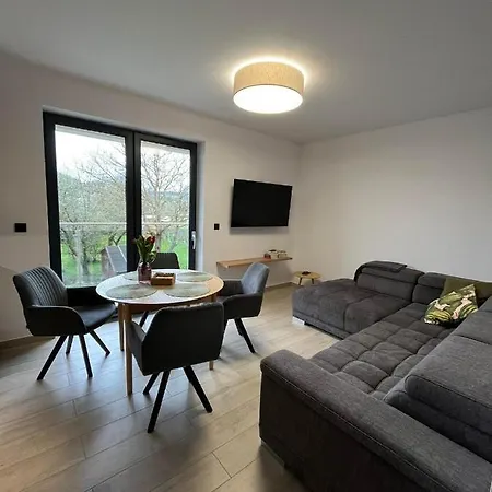 Apartament W Dolinie Sanu 2 Lesko Exterior foto